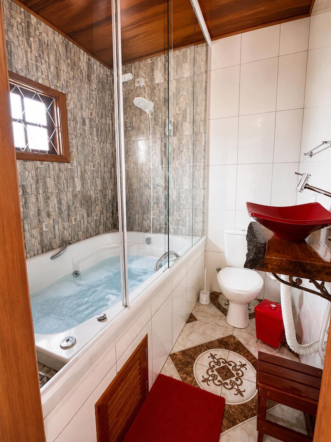 Suite Spa Bath
